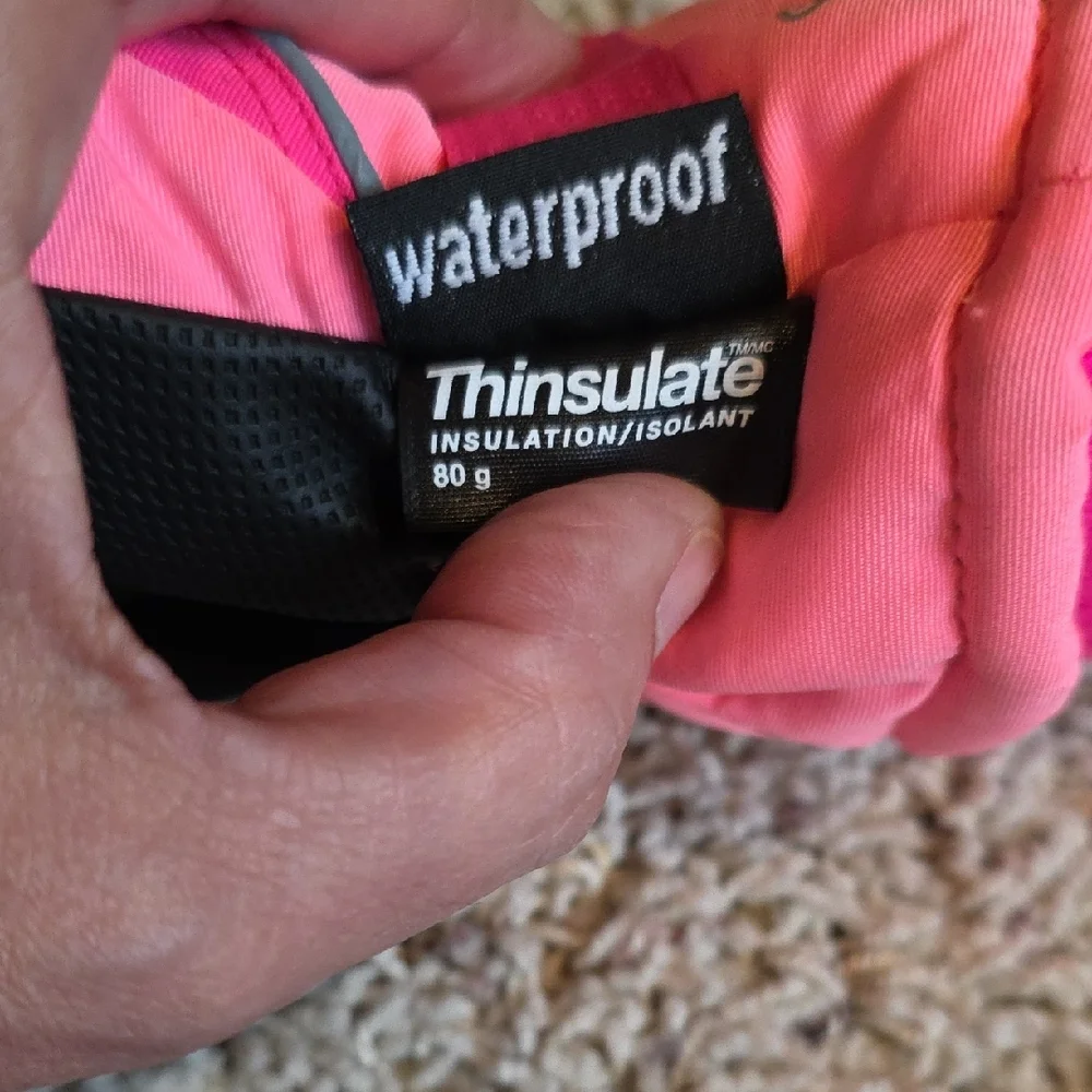 3M Thinsulate Pink and Black Winter Gloves